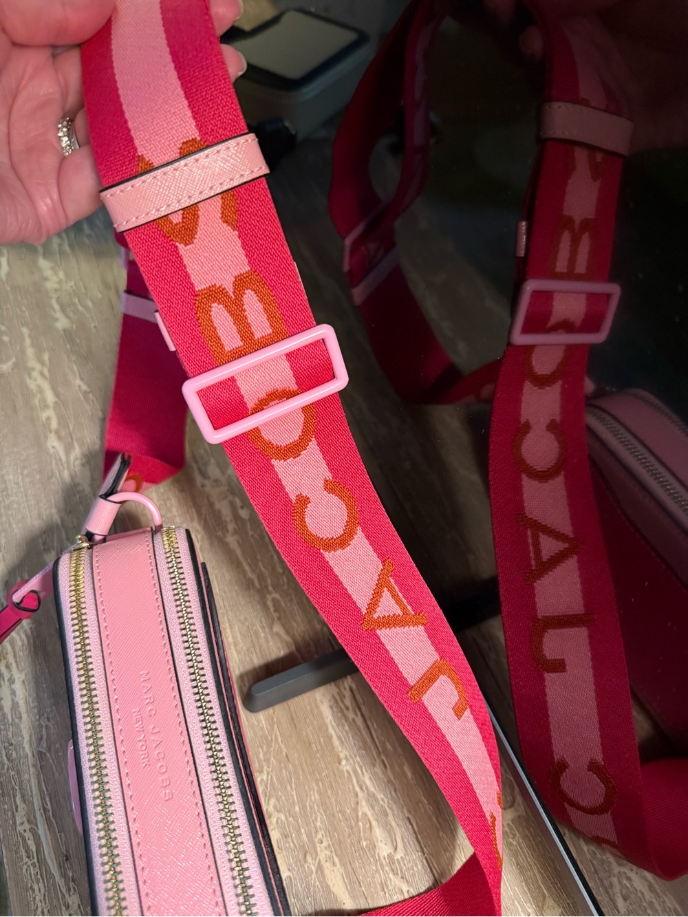 Marc Jacobs Pink The SnapShot Crossbody - Signature Double-J Logo - Picture 3 of 5